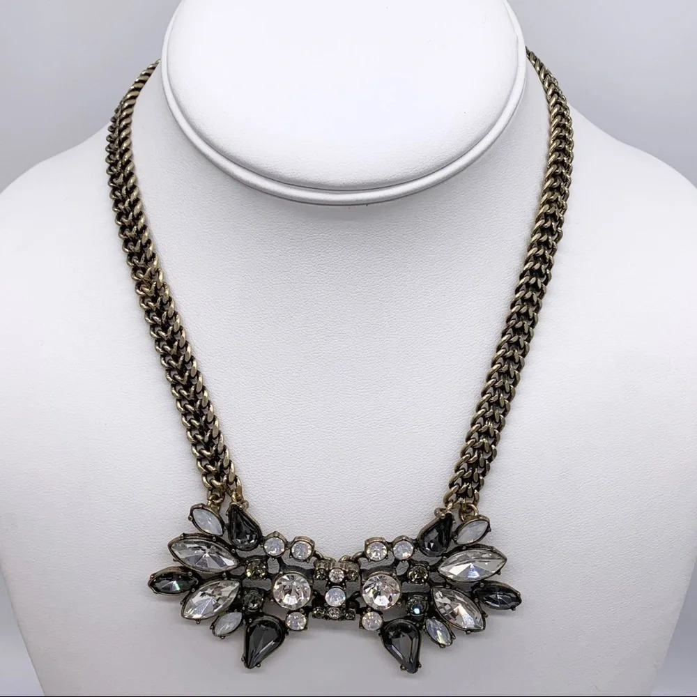 Mythologie Sparkling Crystal Necklace